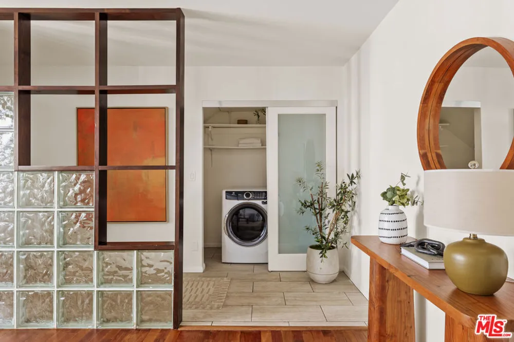 2225 20th Street #2 Santa Monica, CA 90405