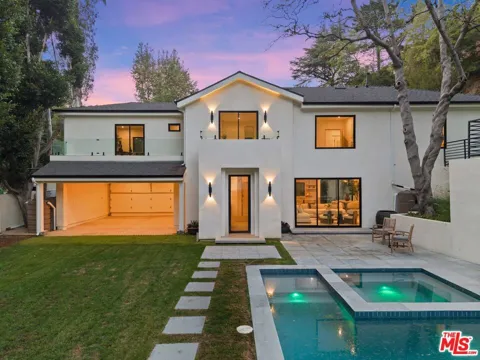 1712 Beverly Glen Boulevard