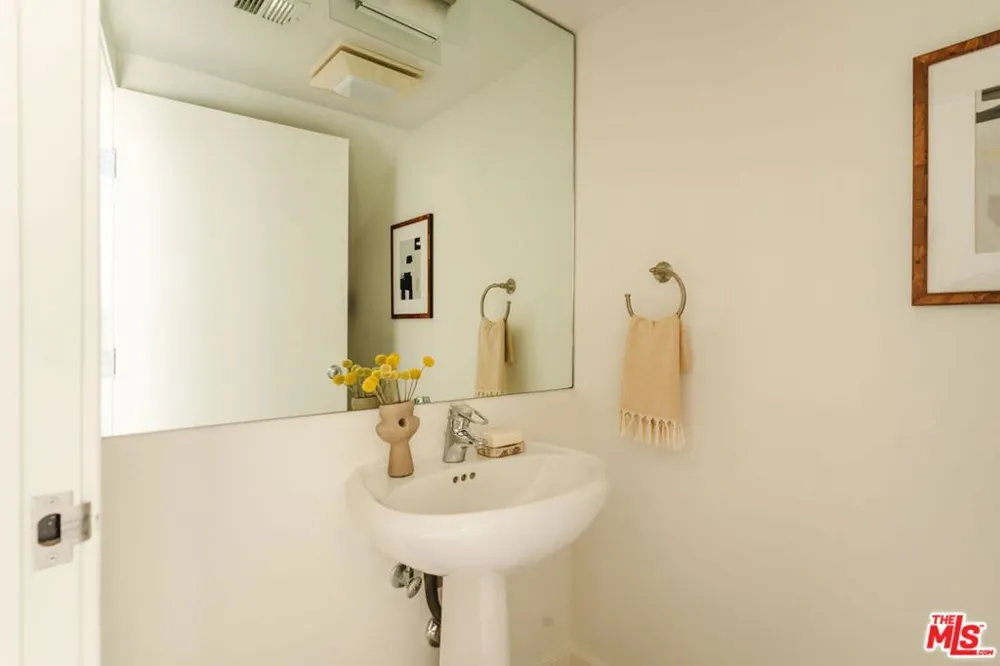 1254 24th Street #2 Santa Monica, CA 90404