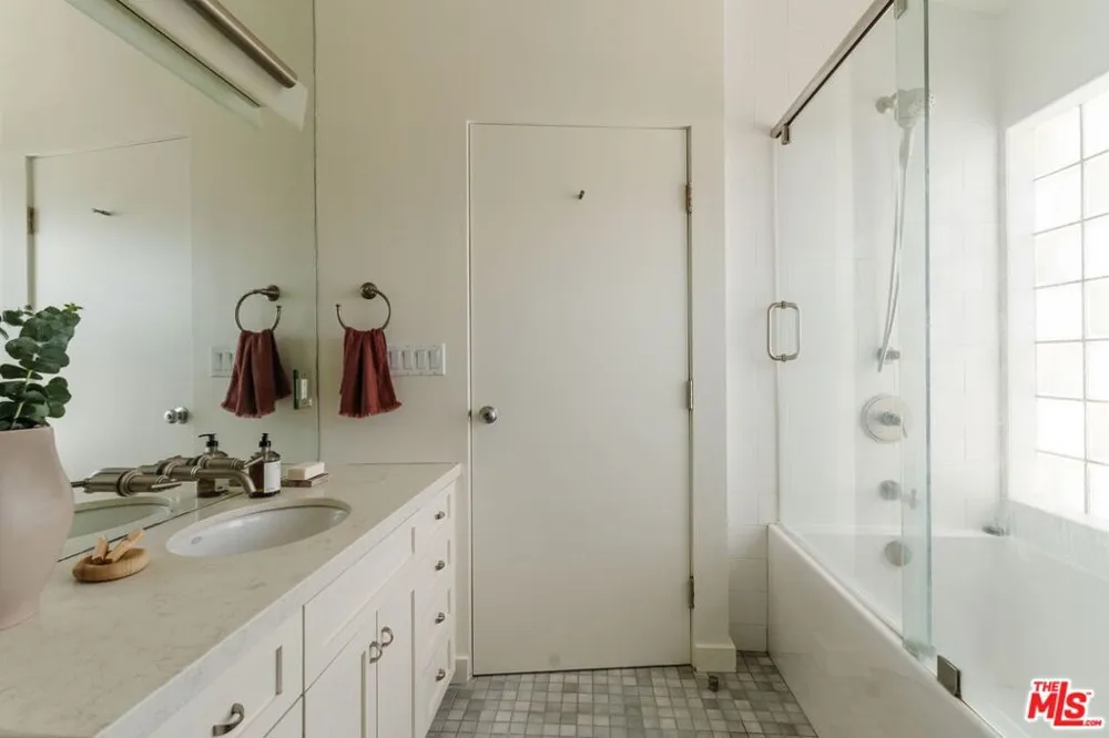 1254 24th Street #2 Santa Monica, CA 90404