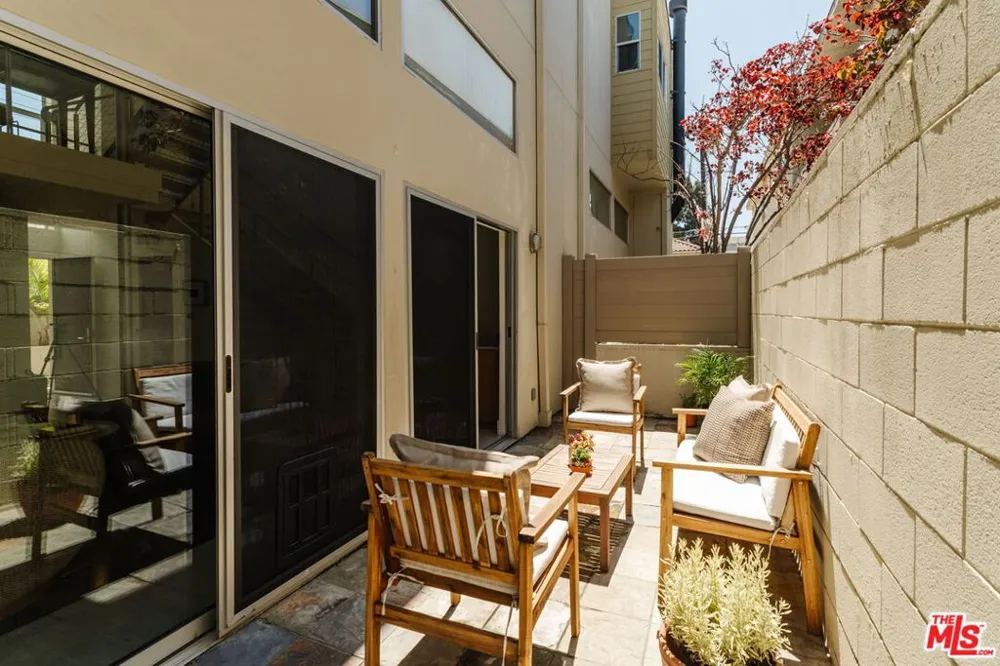 1254 24th Street #2 Santa Monica, CA 90404