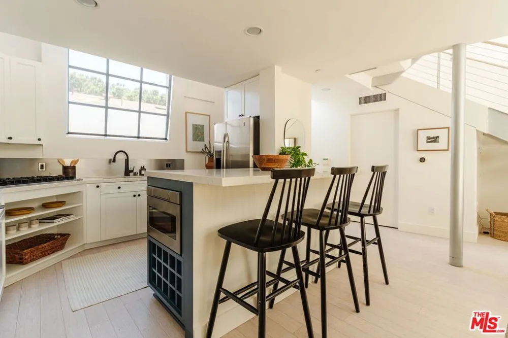 1254 24th Street #2 Santa Monica, CA 90404