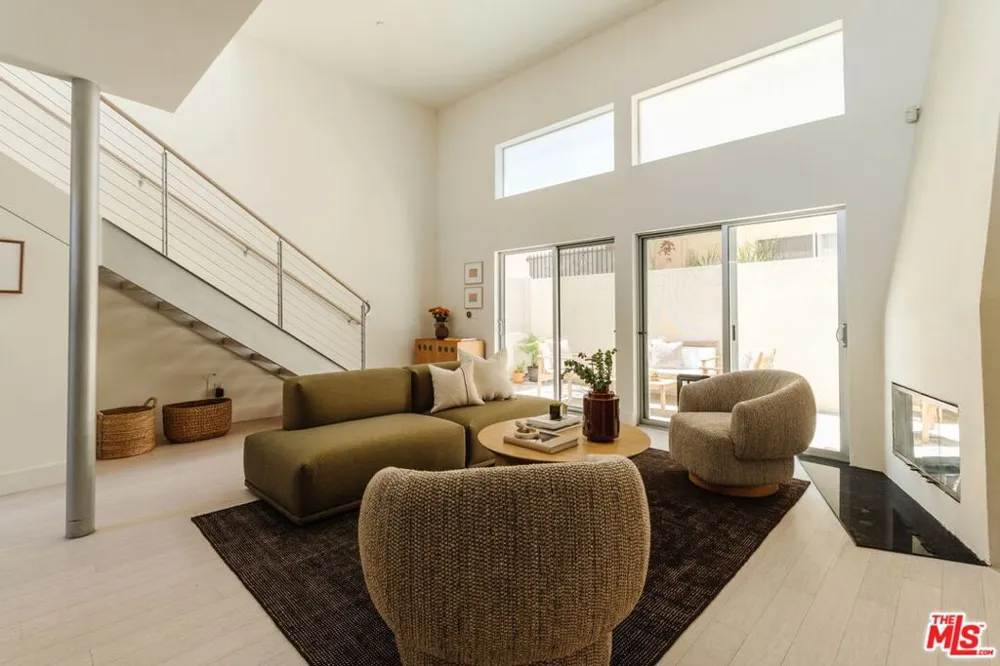 1254 24th Street #2 Santa Monica, CA 90404