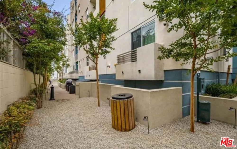 436 S Virgil Avenue #209 Los Angeles, CA 90020