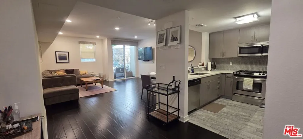 436 S Virgil Avenue #209 Los Angeles, CA 90020