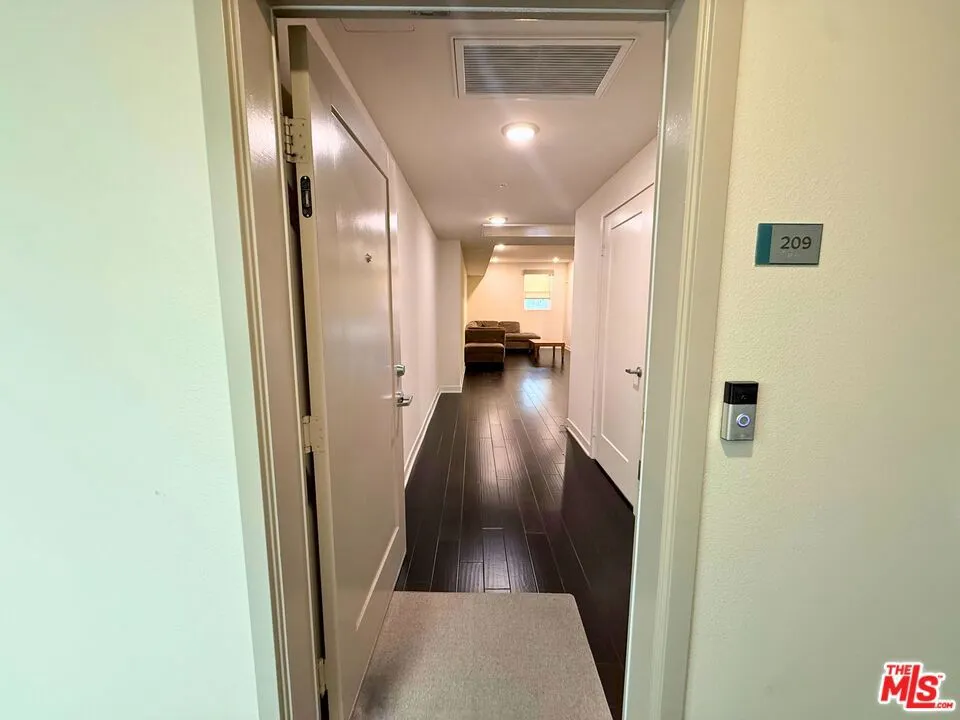 436 S Virgil Avenue #209 Los Angeles, CA 90020