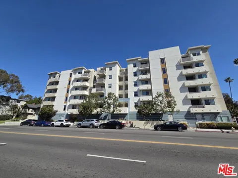 436 S Virgil Avenue #209