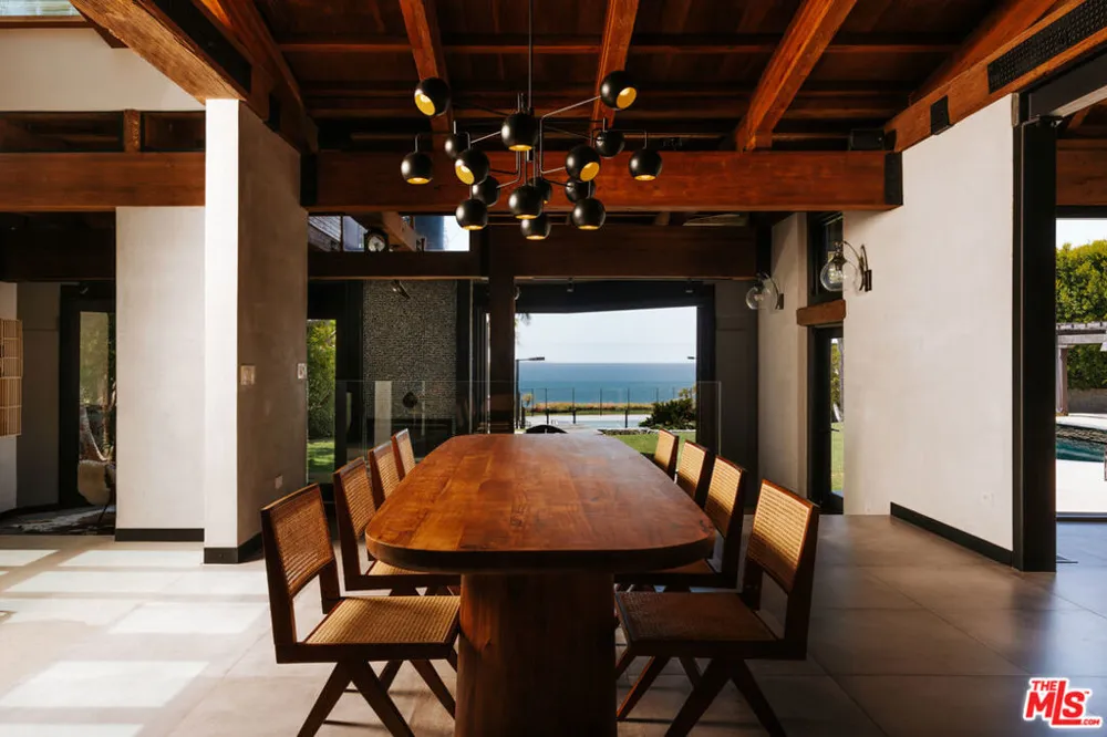 30464 Morning View Drive Malibu, CA 90265