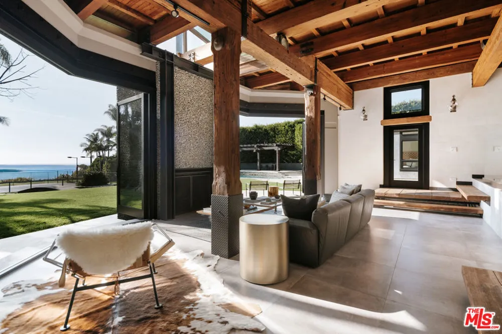 30464 Morning View Drive Malibu, CA 90265