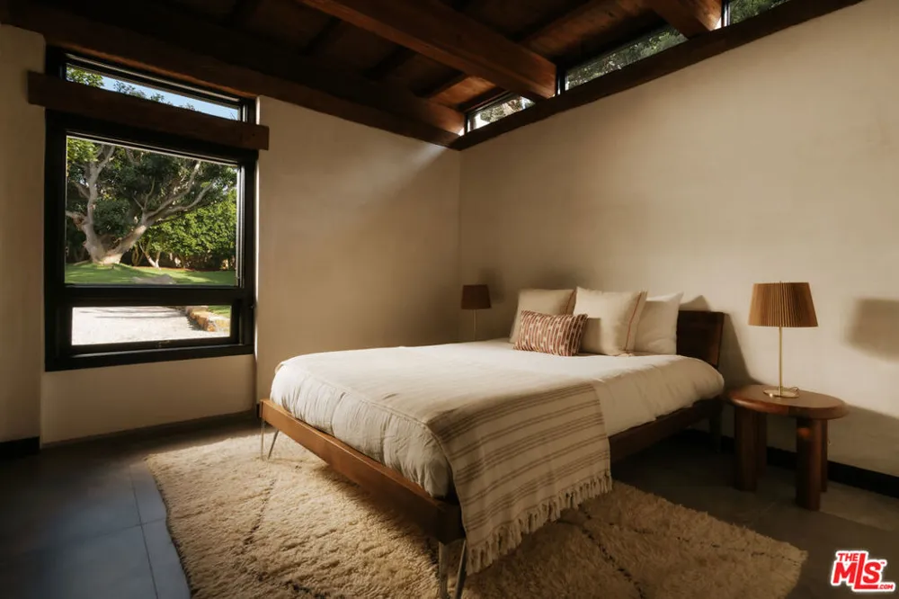30464 Morning View Drive Malibu, CA 90265