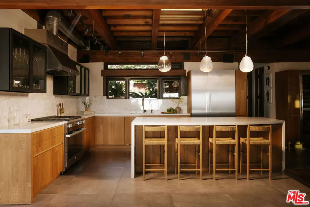 30464 Morning View Drive Malibu, CA 90265