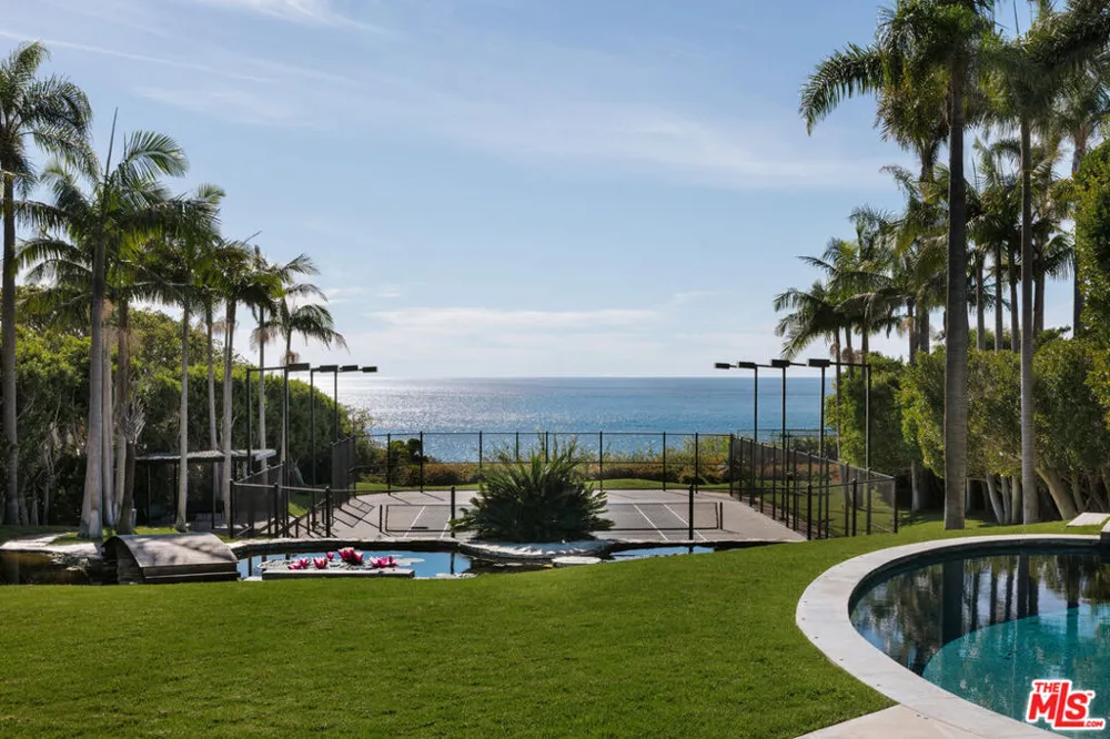 30464 Morning View Drive Malibu, CA 90265