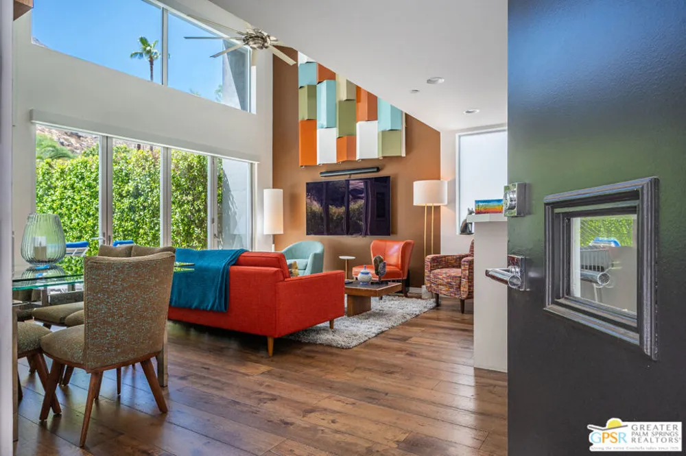 1009 Iris Lane Palm Springs, CA 92264