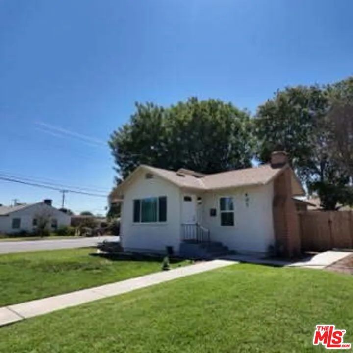401 Cypress Street Bakersfield, CA 93304