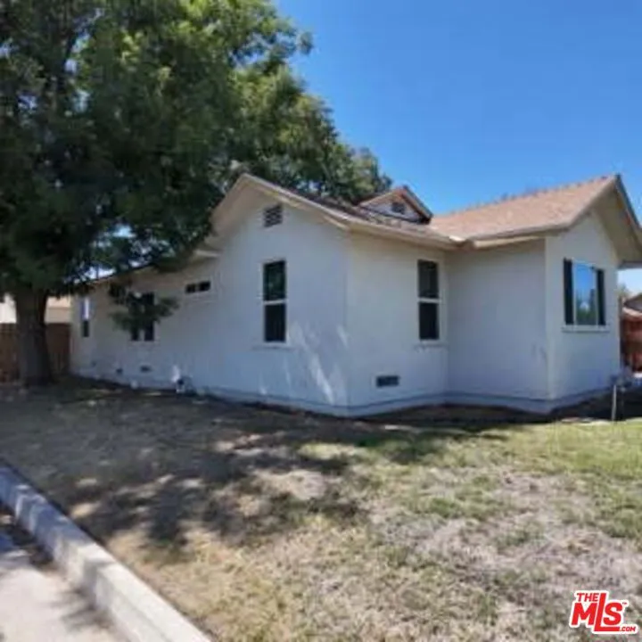 401 Cypress Street Bakersfield, CA 93304