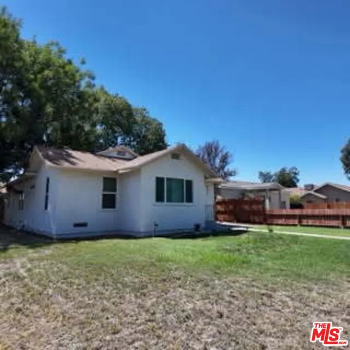401 Cypress Street Bakersfield, CA 93304