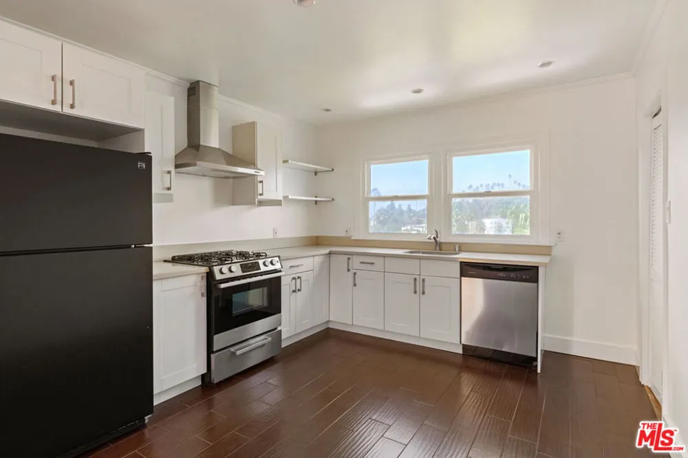 1523 Murray Drive Los Angeles, CA 90026