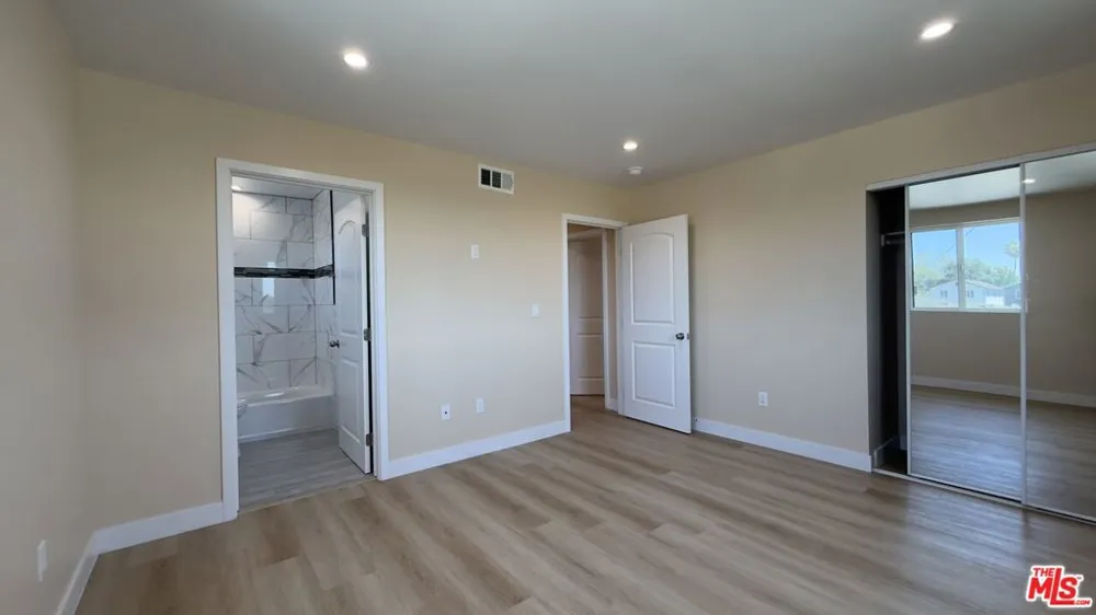 9011 Holmes Avenue #A Los Angeles, CA 90002