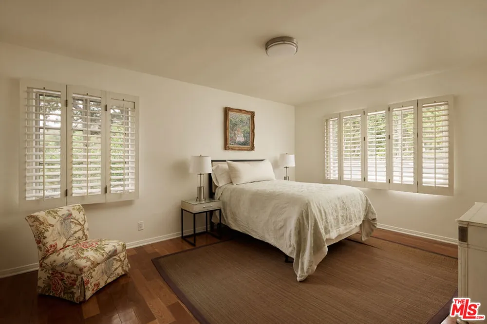 949 Norman Place Los Angeles, CA 90049