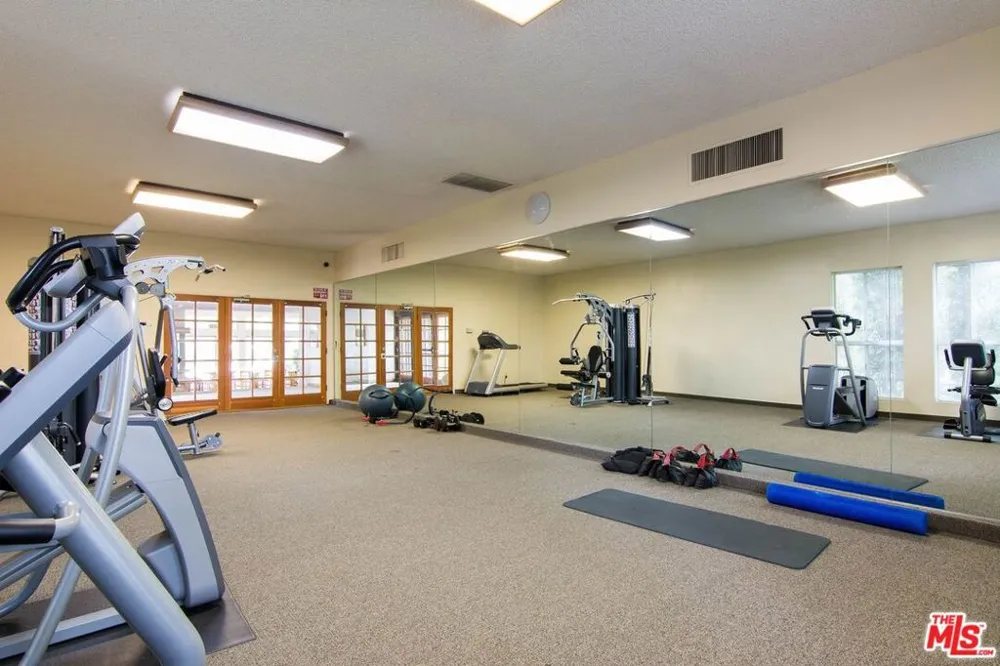 23515 Lyons Avenue #S9 Santa Clarita, CA 91355