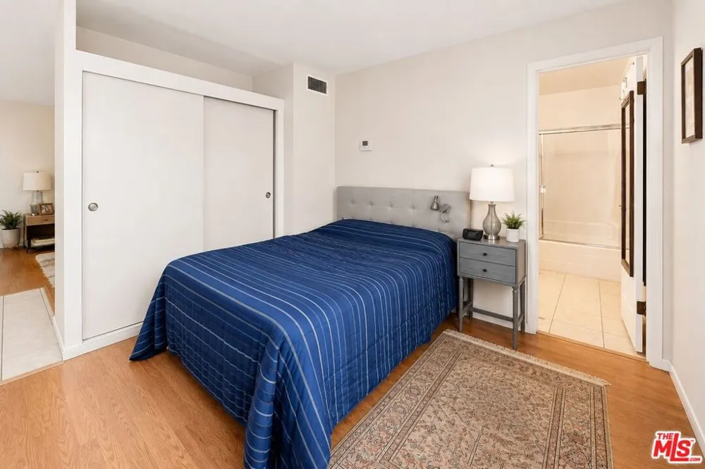 23515 Lyons Avenue #S9 Santa Clarita, CA 91355