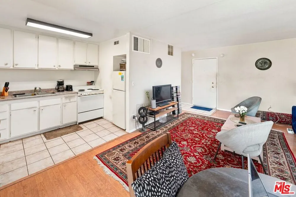 23515 Lyons Avenue #S9 Santa Clarita, CA 91355