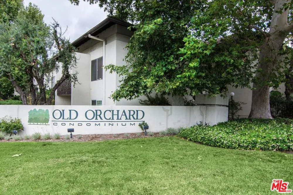 23515 Lyons Avenue #S9 Santa Clarita, CA 91355