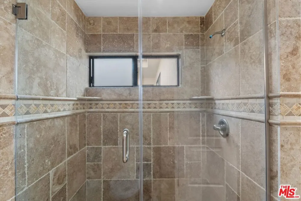 2175 S Beverly Glen Boulevard #406 Los Angeles, CA 90025
