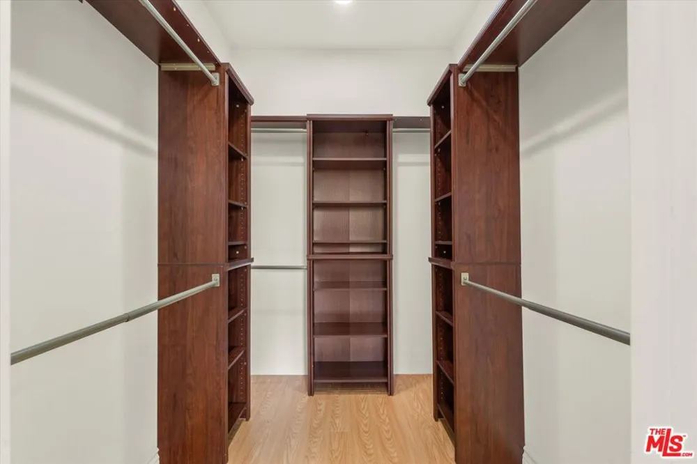 2175 S Beverly Glen Boulevard #406 Los Angeles, CA 90025