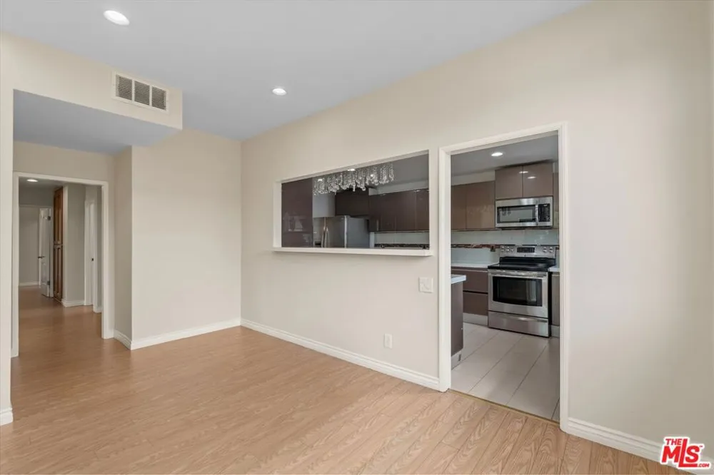 2175 S Beverly Glen Boulevard #406 Los Angeles, CA 90025