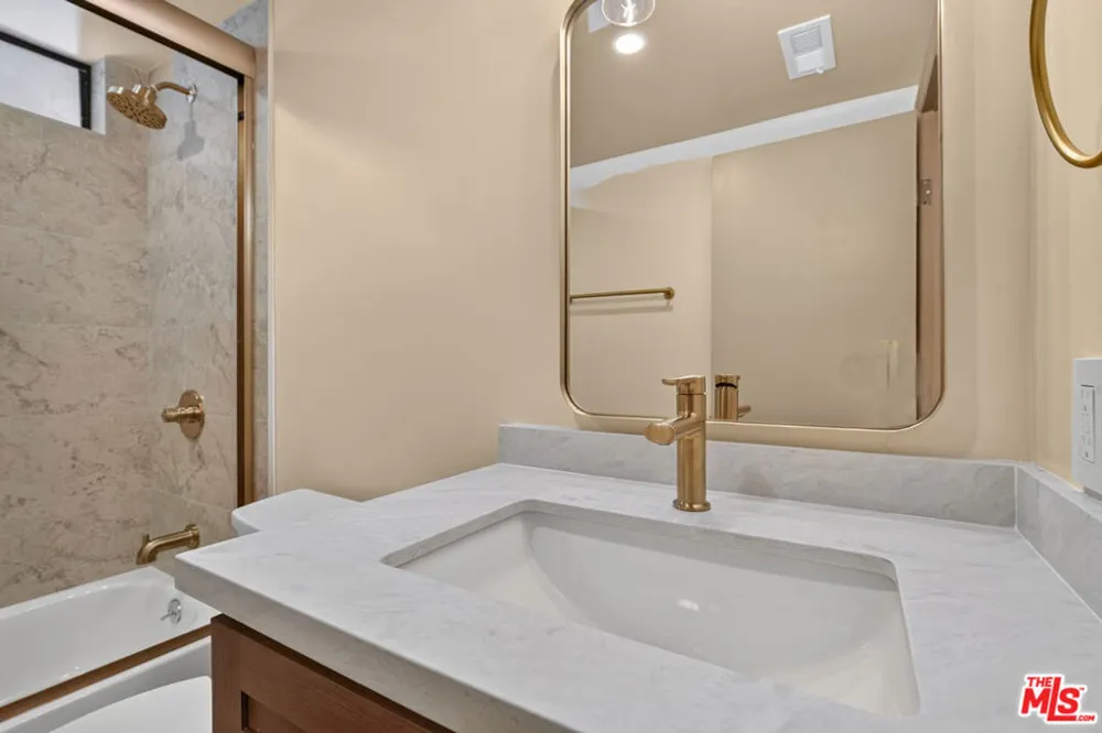 4170 Madison Avenue #4170 1/2 Culver City, CA 90232