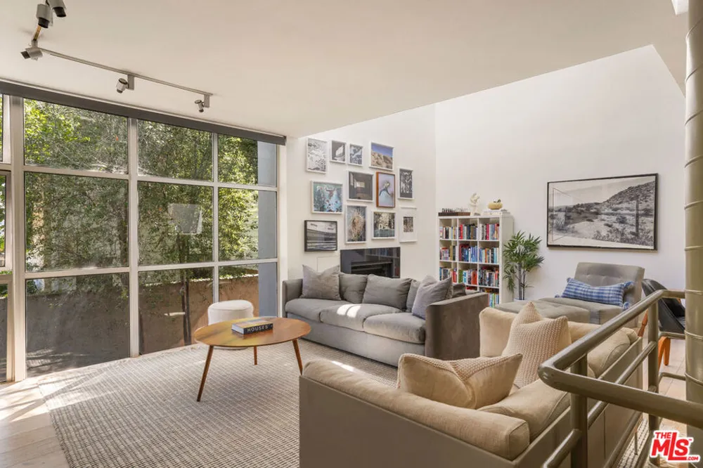 2433 28th Street #B Santa Monica, CA 90405