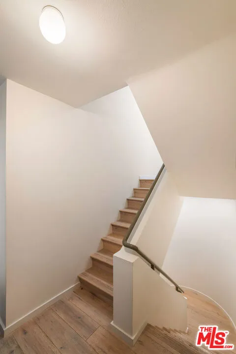 2433 28th Street #B Santa Monica, CA 90405