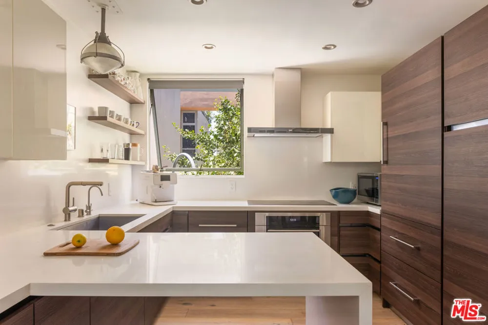 2433 28th Street #B Santa Monica, CA 90405