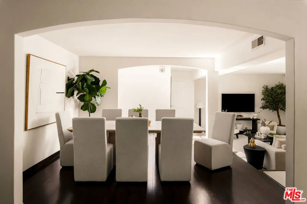 10216 Cielo Drive Los Angeles, CA 90210