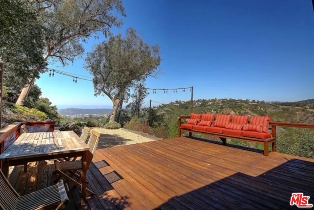 112 Crestview Lane Santa Barbara, CA 93108