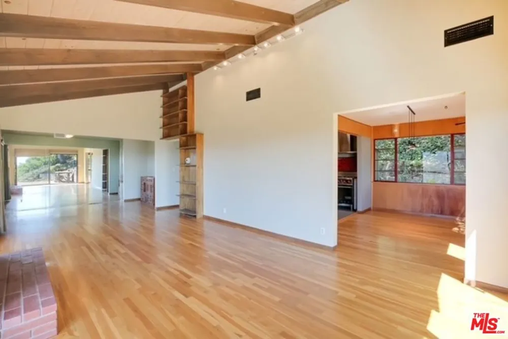 112 Crestview Lane Santa Barbara, CA 93108