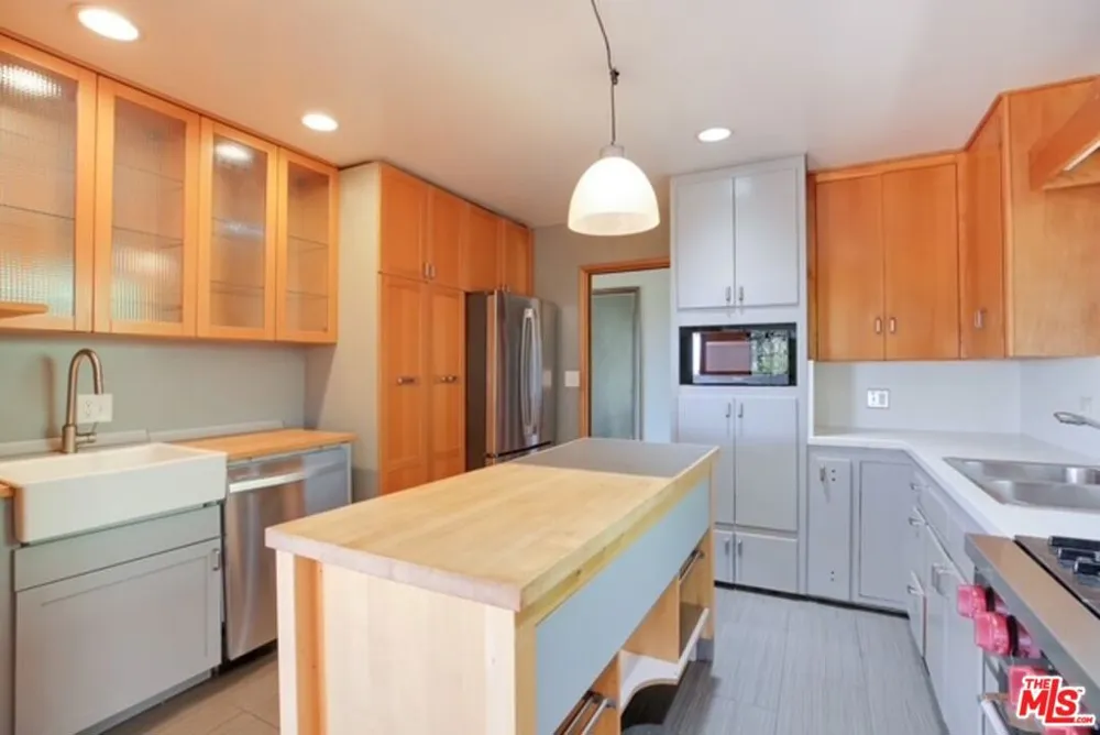 112 Crestview Lane Santa Barbara, CA 93108