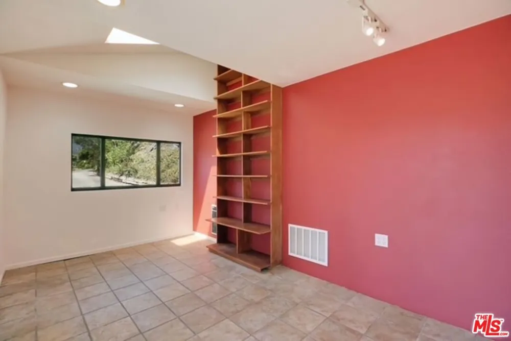 112 Crestview Lane Santa Barbara, CA 93108