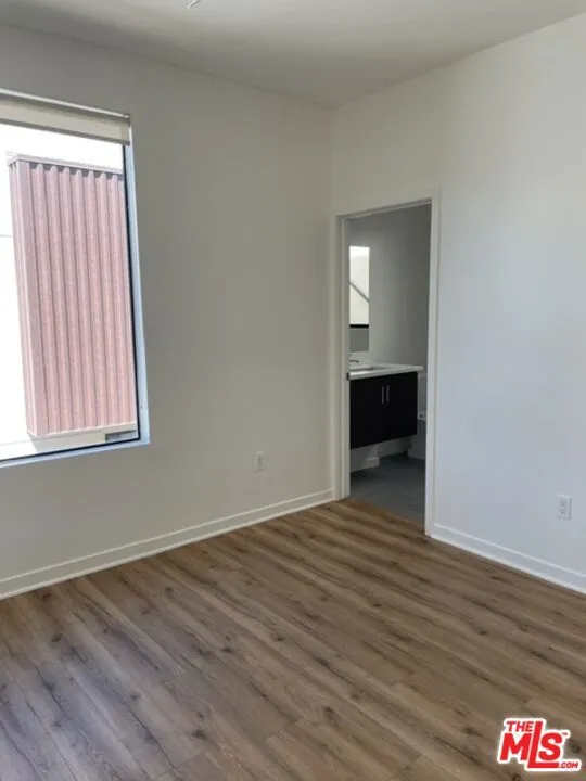 1427 WATERLOO STREET Los Angeles, CA 90026
