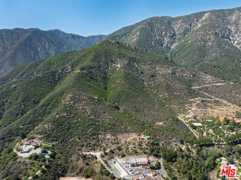 2770 Bella Vista Drive Santa Barbara, CA 93108