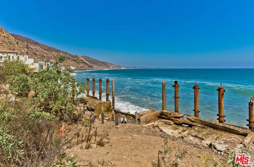 19848 Pacific Coast Highway Malibu, CA 90265