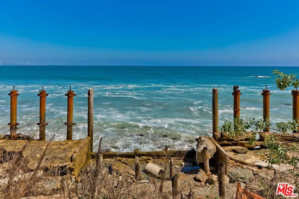 19850 Pacific Coast Highway Malibu, CA 90265
