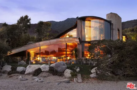 22426 Pacific Coast Highway