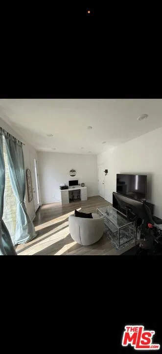 27417 Horizon View Lane Valencia, CA 91381