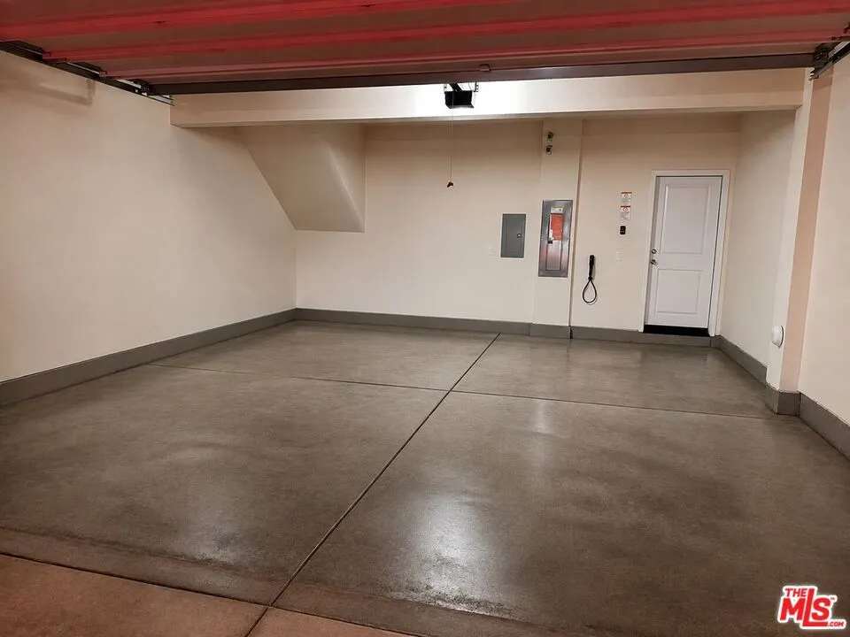 27417 Horizon View Lane Valencia, CA 91381