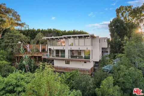 2000 Westridge Road