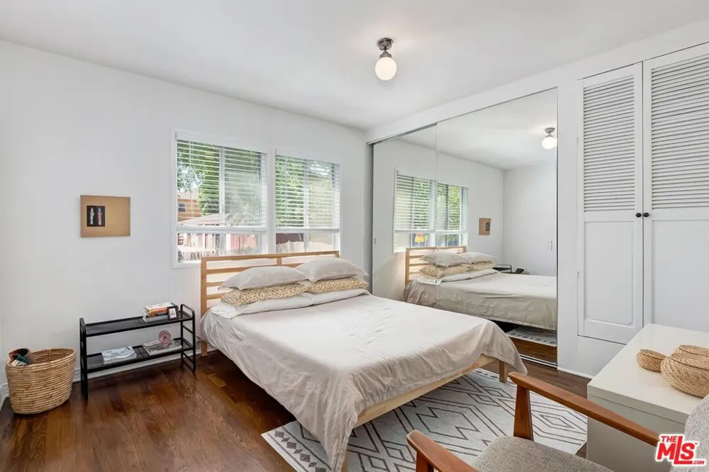 8597 Higuera Street Culver City, CA 90232