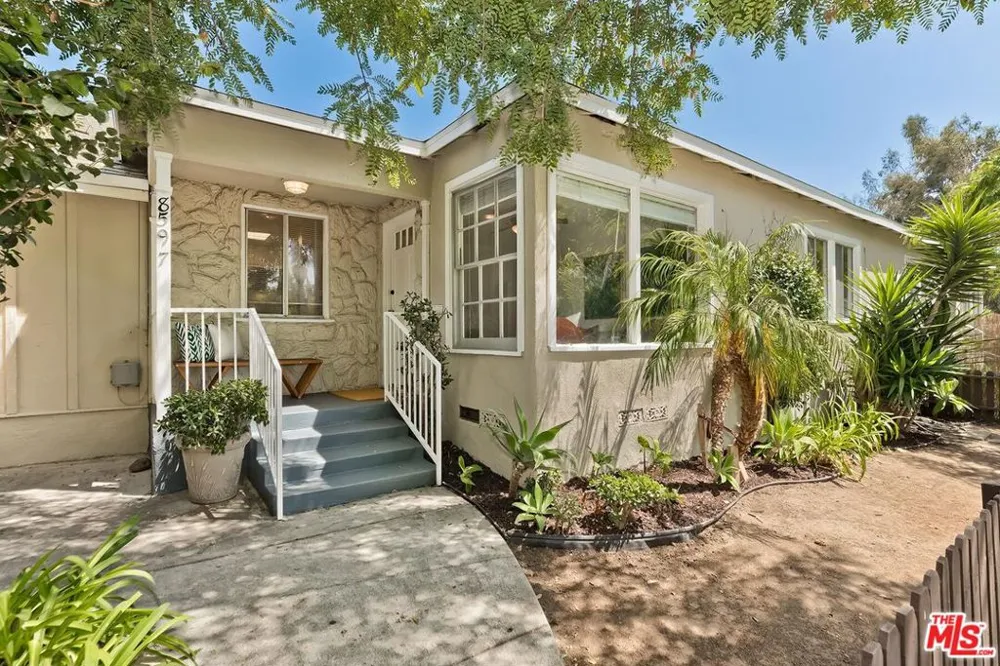 8597 Higuera Street Culver City, CA 90232