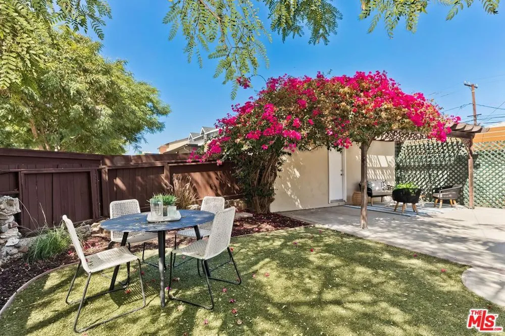 8597 Higuera Street Culver City, CA 90232